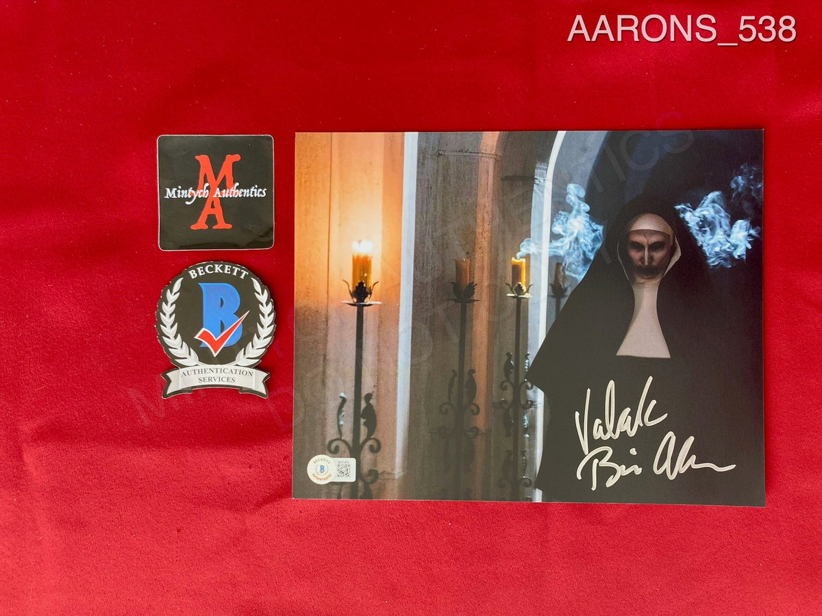 AARONS_538 8x10 Photo Autographed By Bonnie Aarons Mintych Authentics