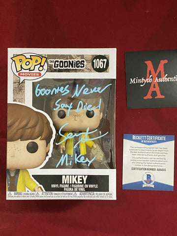 ASTIN_203 - The Goonies Mikey 1067 Funko Pop! Autographed By Sean Astin