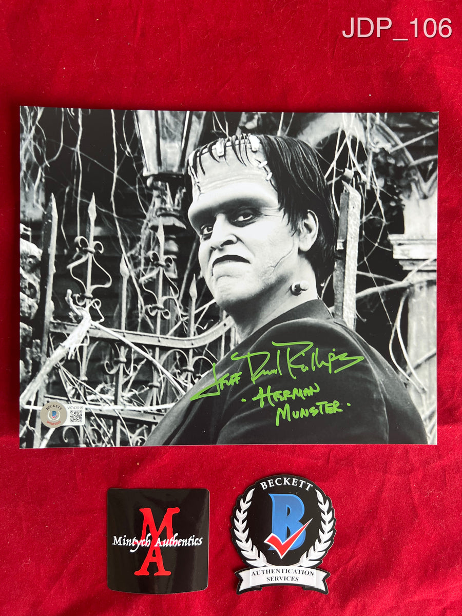 JDP_106 - 8x10 Photo Autographed By Jeff Daniel Phillips – Mintych