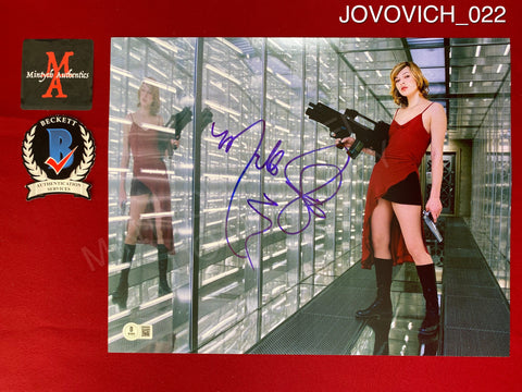 JOVOVICH_022 - 11x14 Photo Autographed By Milla Jovovich