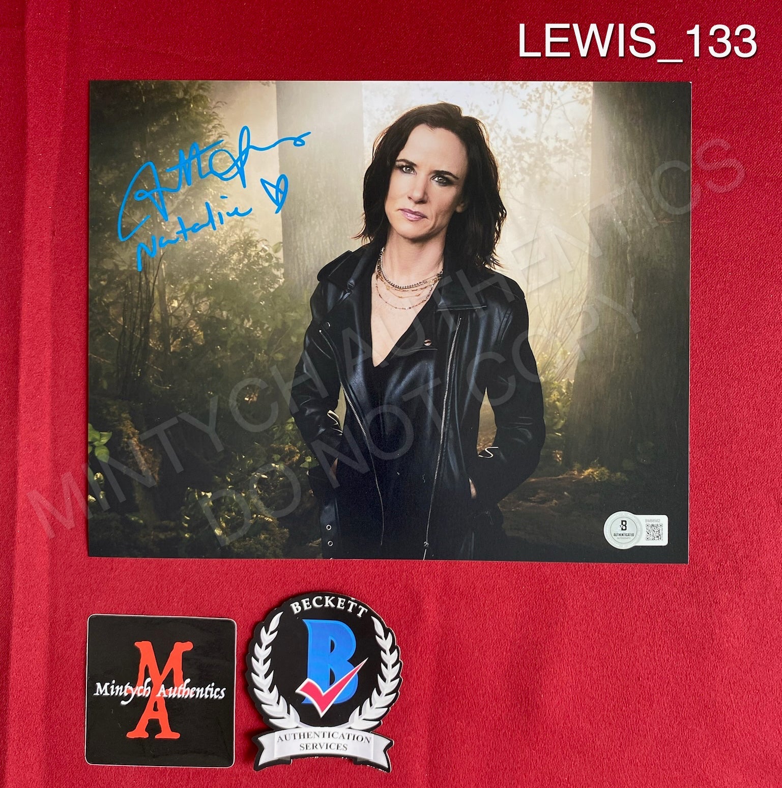 Juliette Lewis Autographed Collectibles – Mintych Authentics