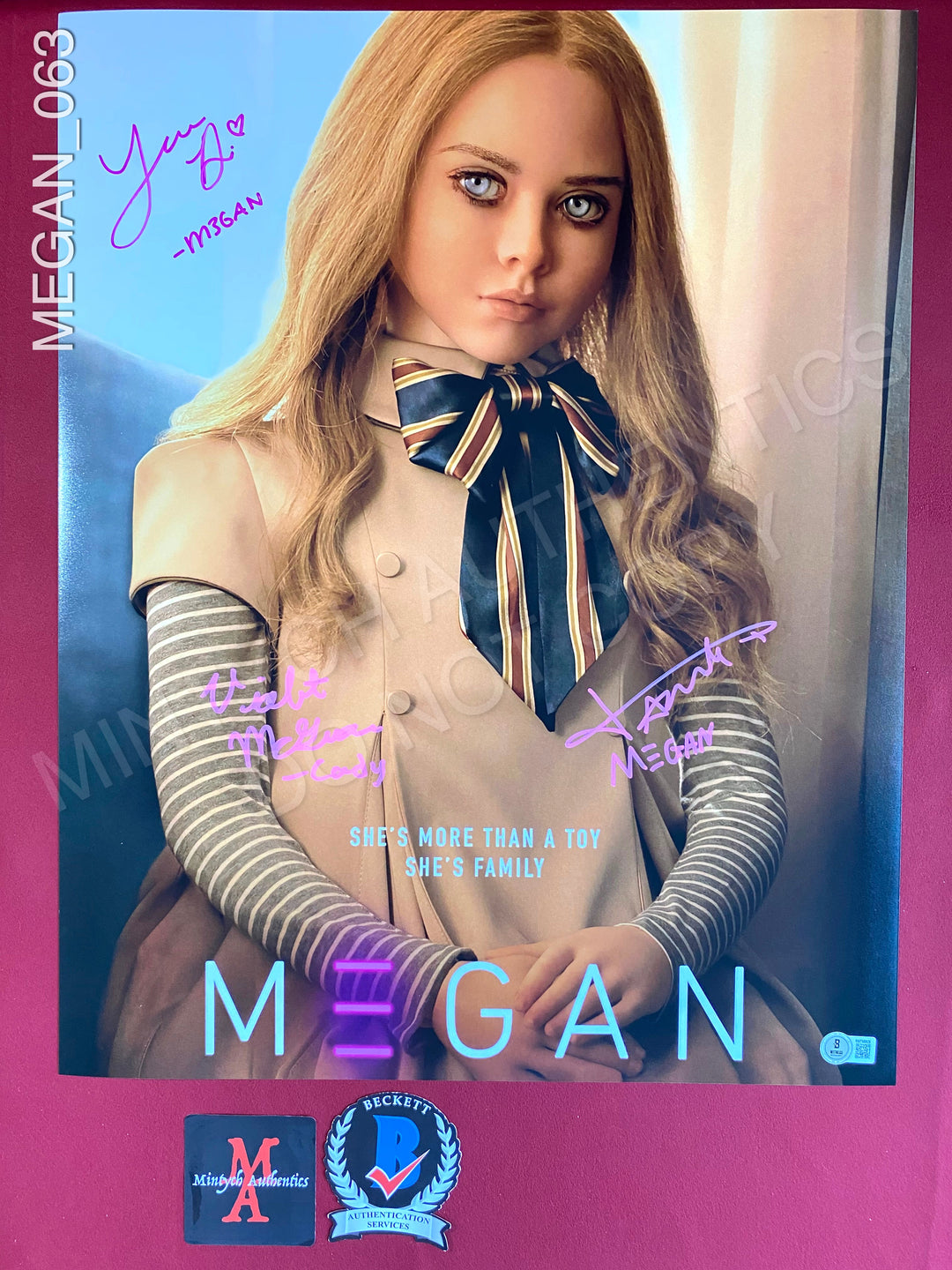 MEGAN パンフレット M3GAN (Megan) Horror Autographs Collection – Mintych Authentics