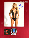 REID_002 - 8x10 Photo Autographed By Tara Reid