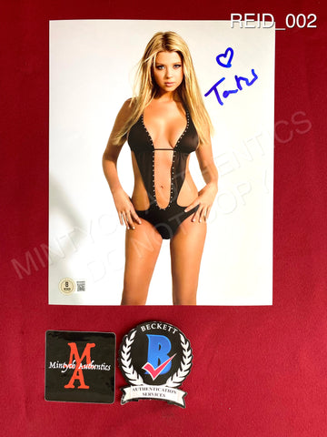 REID_002 - 8x10 Photo Autographed By Tara Reid