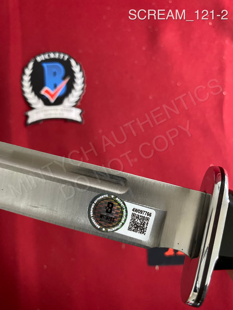 SCREAM_121 - Buck 120 Knife Autographed By Matthew Lillard & Skeet