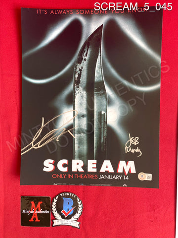 SCREAM_5_045 - 11x14 Photo Autographed By Jack Quaid & Jasmin Savoy Brown