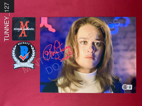 TUNNEY_127 - 8x10 Photo Autographed By Robin Tunney