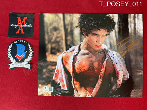 T_POSEY_011 - 8x10 Photo Autographed By Tyler Posey