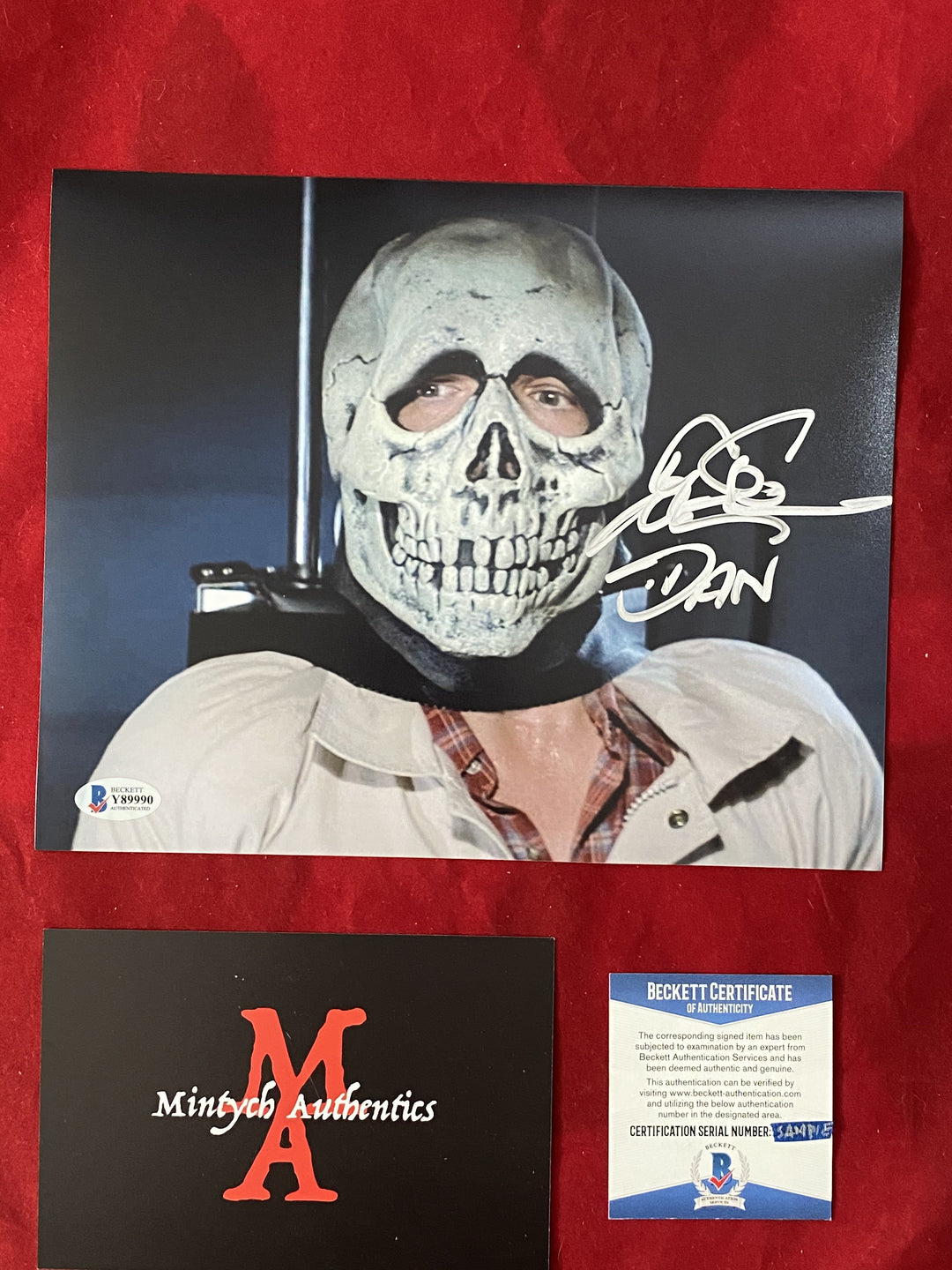 Tom Atkins Autograph - Halloween Horror Autographs – Mintych