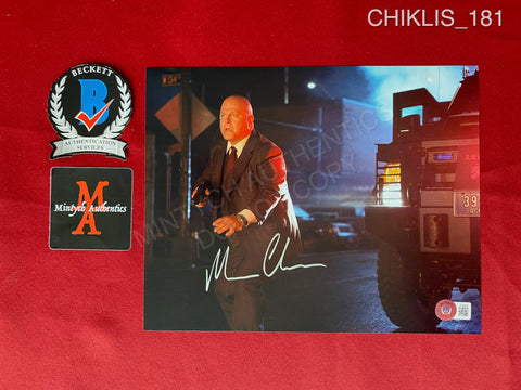 CHIKLIS_181 - 8x10 Photo Autographed By Michael Chiklis