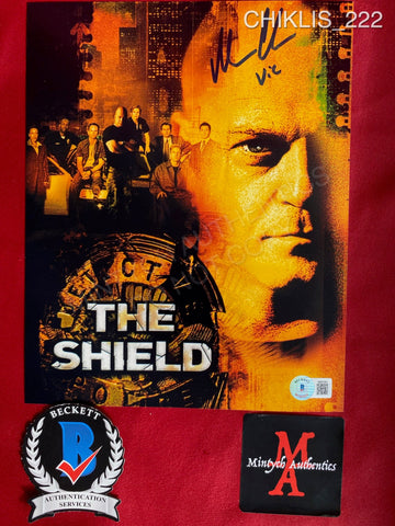 CHIKLIS_222 - 8x10 Photo Autographed By Michael Chiklis