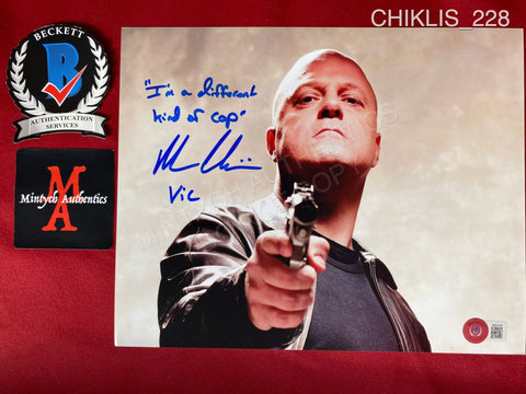 CHIKLIS_228 - 8x10 Photo Autographed By Michael Chiklis