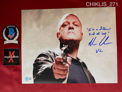 CHIKLIS_271 - 11x14 Photo Autographed By Michael Chiklis