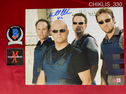 CHIKLIS_330 - 11x14 Photo Autographed By Michael Chiklis