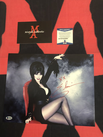 CP_224 - 11x14 Photo Autographed By Elvira