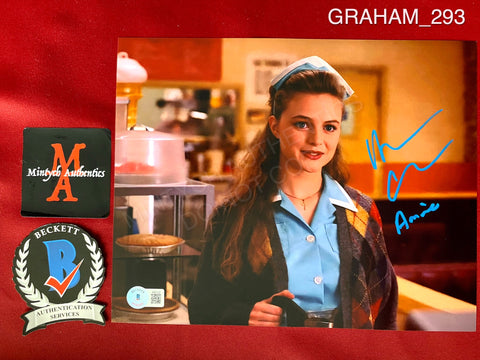 GRAHAM_293 - 8x10 Photo Autographed By Heather Graham