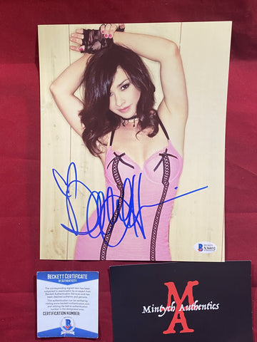 HARRIS_051 - 8x10 Photo Autographed By Danielle Harris