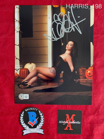 HARRIS_198 - 8x10 Photo Autographed By Danielle Harris