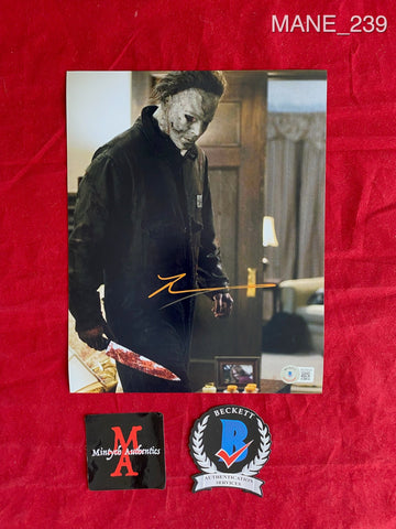 MANE_239 - 8x10 Photo Autographed By Tyler Mane