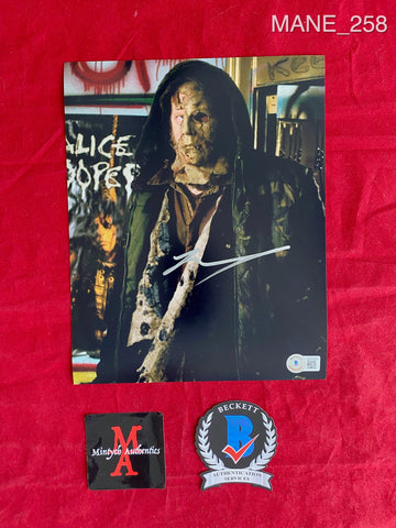 MANE_258 - 8x10 Photo Autographed By Tyler Mane