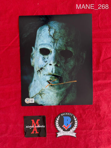 MANE_268 - 8x10 Photo Autographed By Tyler Mane