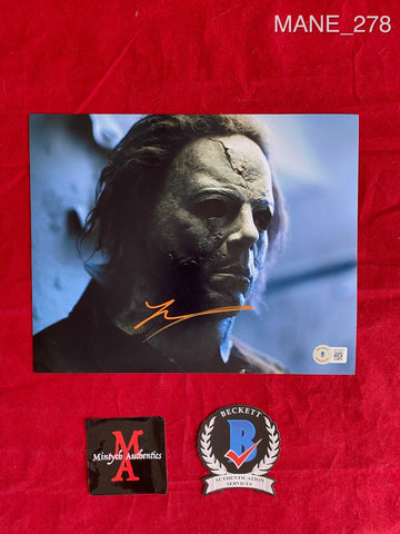 MANE_278 - 8x10 Photo Autographed By Tyler Mane