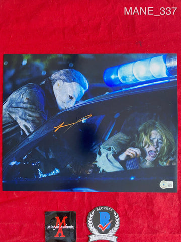 MANE_337 - 11x14 Photo Autographed By Tyler Mane