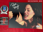 MCGOWAN_809 - 8x10 Photo Autographed By Rose McGowan