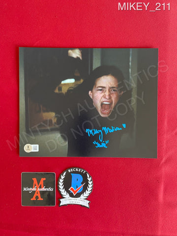 MIKEY_211 - 8x10 Photo Autographed By Mikey Madison