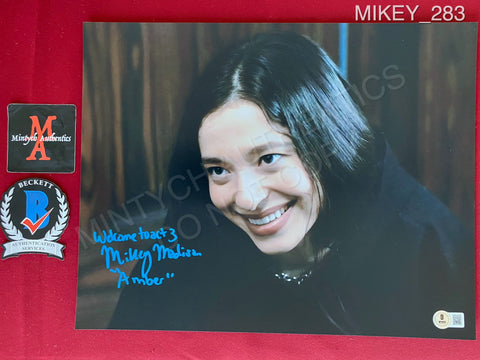 MIKEY_283 - 11x14 Photo Autographed By Mikey Madison