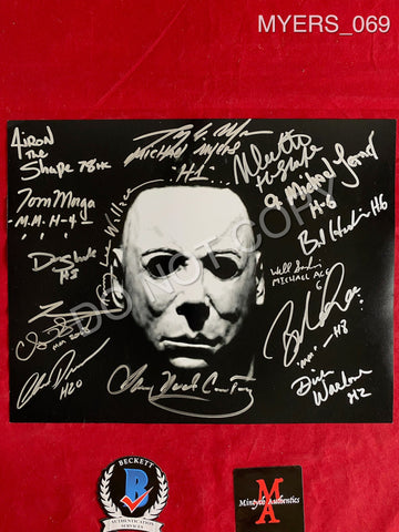 MYERS_069 - 11x14 Photo Autographed By FIFTEEN Michael Myers Actors