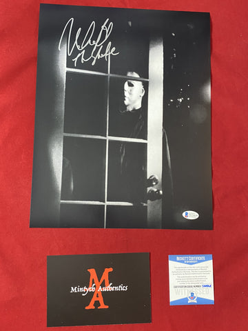 NC_774 - 11x14 Photo Autographed By Nick Castle