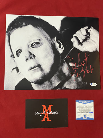 NC_787 - 11x14 Photo Autographed By Nick Castle