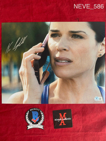 NEVE_586 - 11x14 Photo Autographed By Neve Campbell