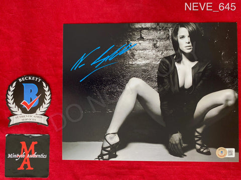 NEVE_645 - 8x10 Photo Autographed By Neve Campbell