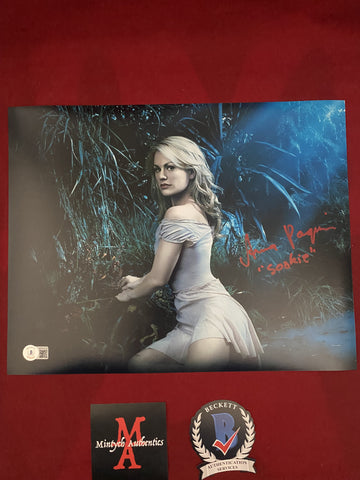PAQUIN_332 - 11x14 Photo Autographed By Anna Paquin