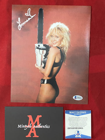 QUIGLEY_001 - 8x10 Photo Autographed By Linnea Quigly