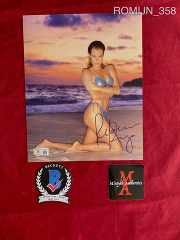 ROMIJN_358 - 8x10 Photo Autographed By Rebecca Romijn