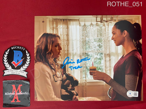 ROTHE_051 - 8x10 Photo Autographed By Jessica Rothe
