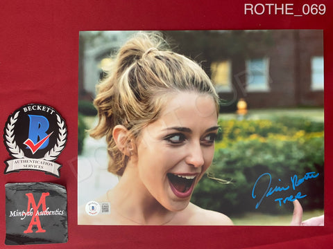 ROTHE_069 - 8x10 Photo Autographed By Jessica Rothe