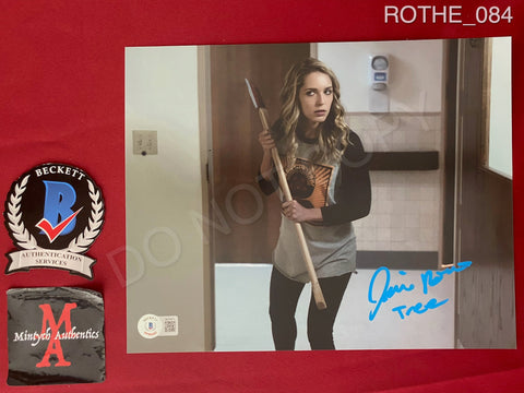 ROTHE_084 - 8x10 Photo Autographed By Jessica Rothe