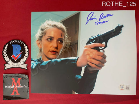 ROTHE_125 - 8x10 Photo Autographed By Jessica Rothe