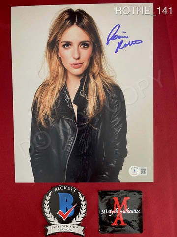 ROTHE_141 - 8x10 Photo Autographed By Jessica Rothe