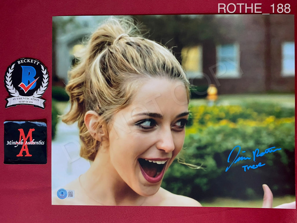 ROTHE_188 - 11x14 Photo Autographed By Jessica Rothe – Mintych Authentics