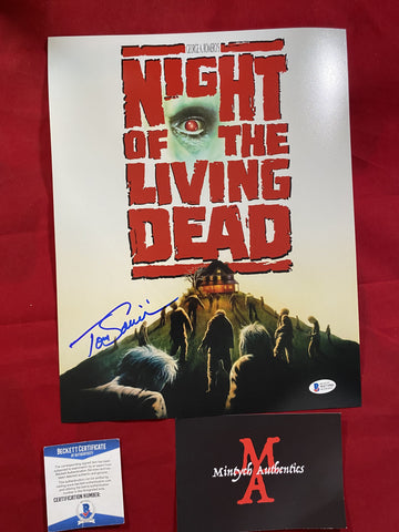 SAVINI_045 - 11x14 Photo Autographed By Tom Savini