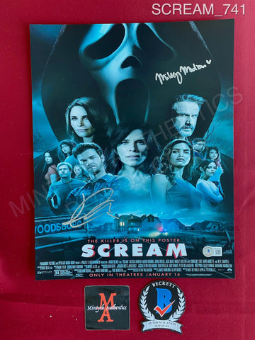SCREAM_741 - 11x14 Photo Autographed By Mikey Madison & Jack Quaid