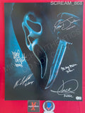 SCREAM_868 - 16x20 Photo Autographed By Jack Quaid, Neve Campbell, Mikey Madison, David Arquette & Roger Jackson