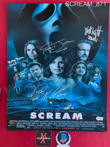 SCREAM_871 - 16x20 Photo Autographed By Jack Quaid, Neve Campbell, Mikey Madison, David Arquette & Roger Jackson
