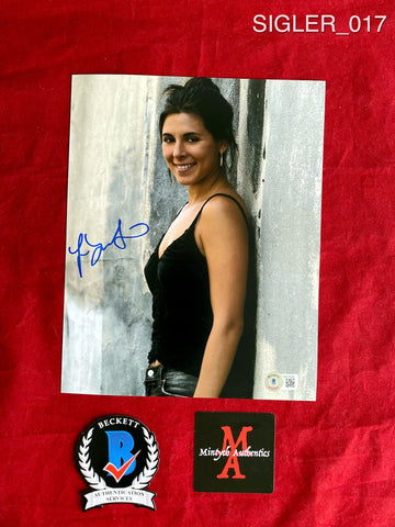 SIGLER_017 - 8x10 Photo Autographed By Jamie-Lynn Sigler