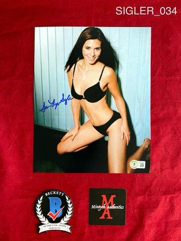 SIGLER_034 - 8x10 Photo Autographed By Jamie-Lynn Sigler